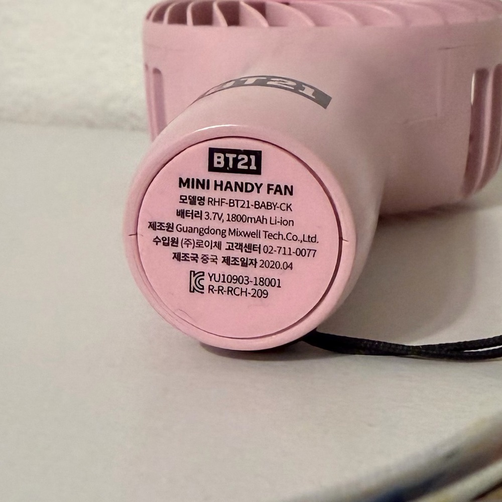 Official BT21 Cooky Mini Handy Hand-Held Rechargeable Fan with Wrist Strap - Picture 12 of 14